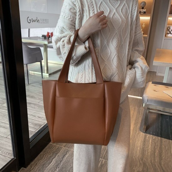Woman's Leather 13 inch Tote Bag Woman's Leather 13 inch Tote Bag