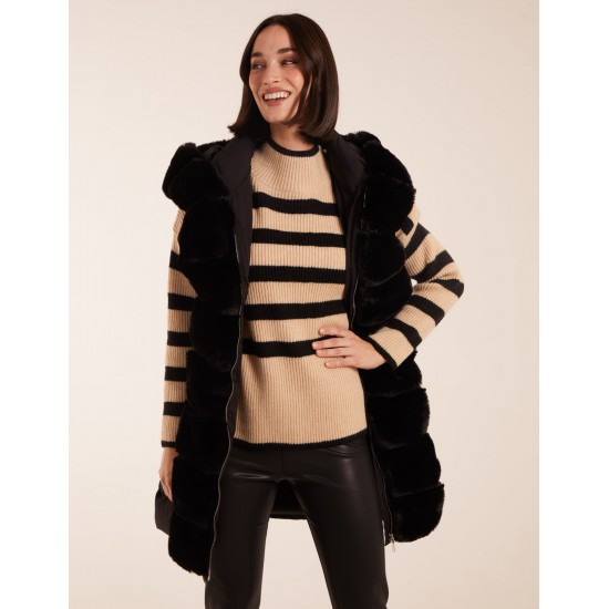 Faux Fur Detail Gilet Faux Fur Detail Gilet
